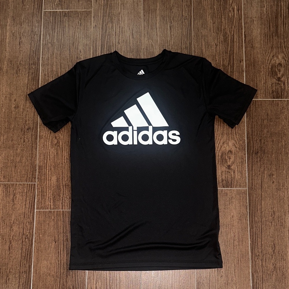 Adidas Boys' Climalite Performance Logo T-Shirt Medium NWOT